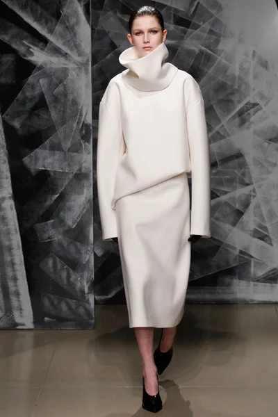 Look 4
